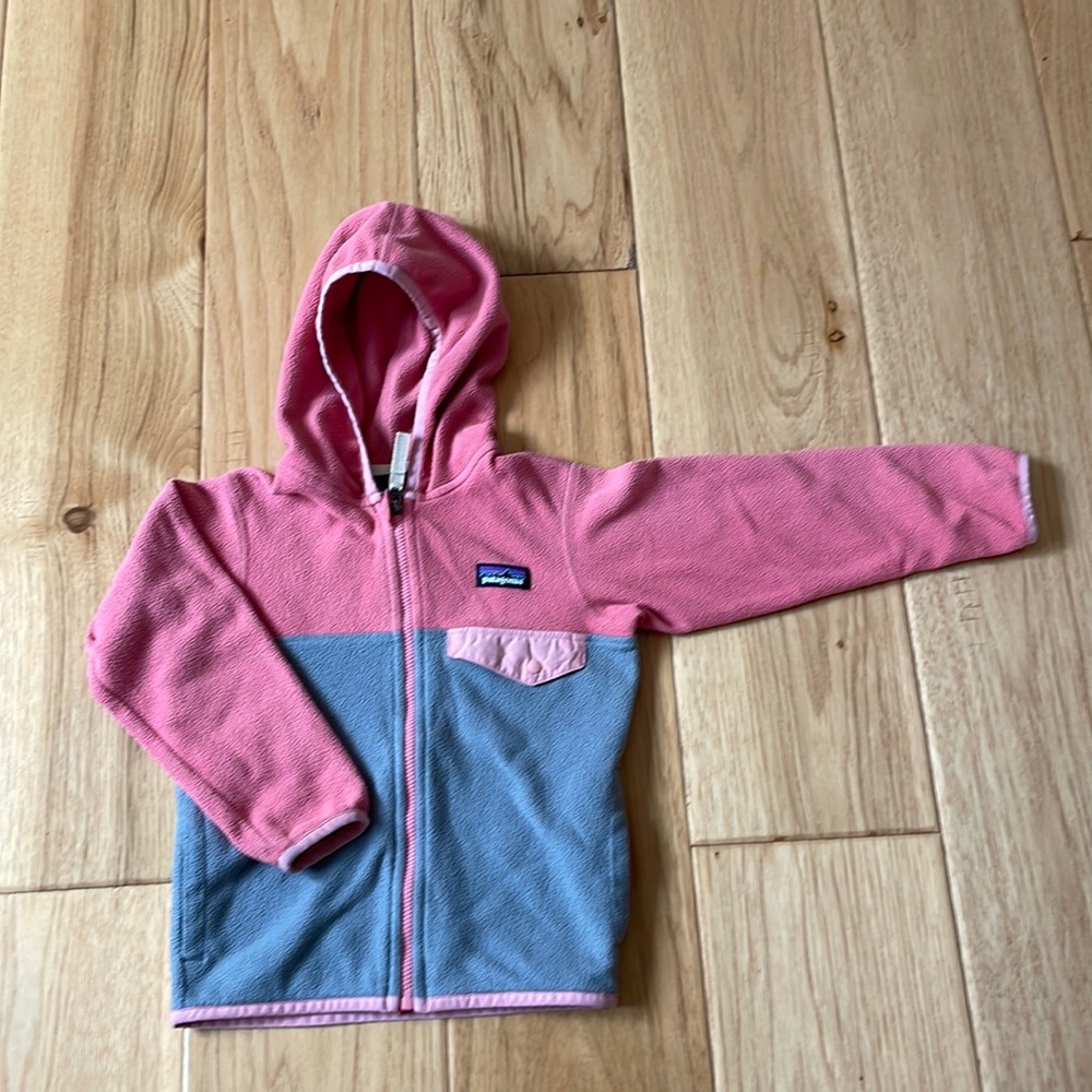Patagonia kids (girl) micro d snap-t jacket pink and grey